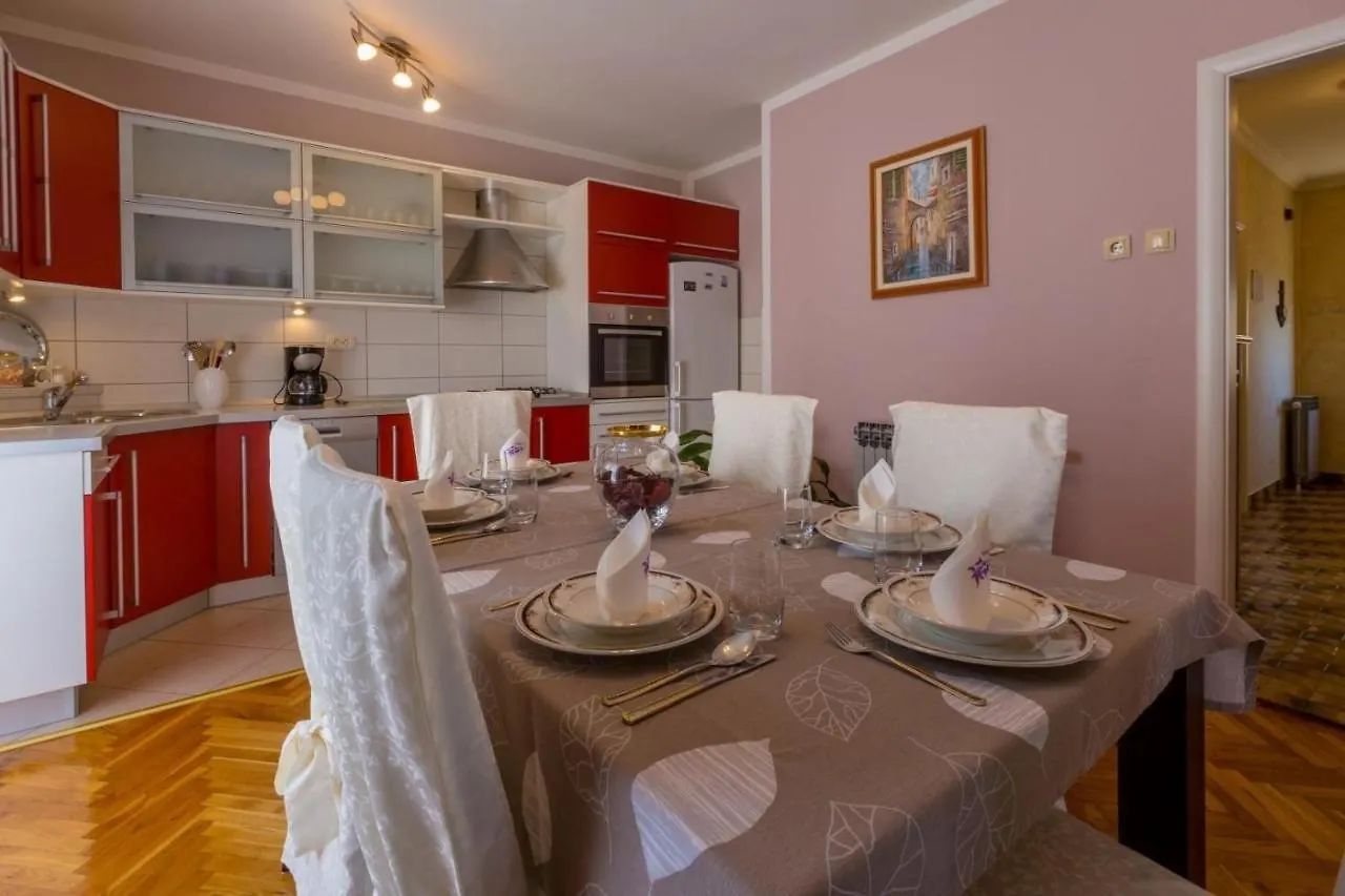 Two-Bedroom Apartment In Crikvenica XI Chorwacja