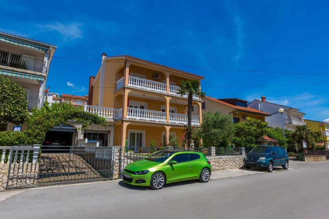 Two-Bedroom Apartment In Crikvenica XI Chorwacja