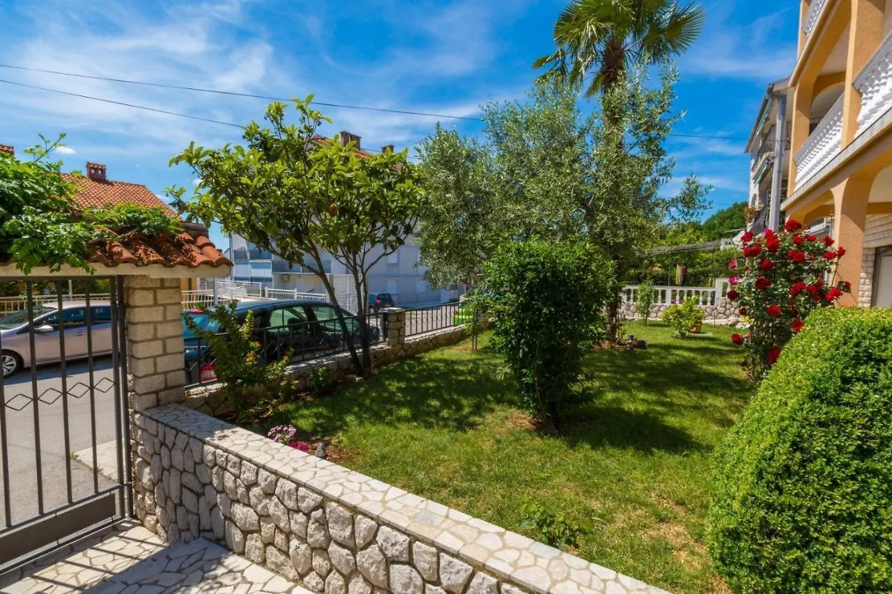 Two-Bedroom Apartment In Crikvenica XI Chorwacja